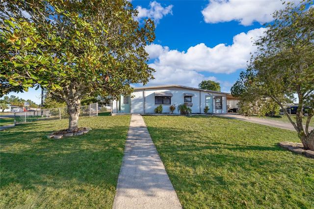 944 HALSTEAD STREET, Deltona, FL 32725