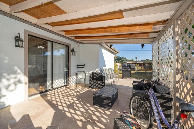 944 HALSTEAD STREET, Deltona, FL 32725