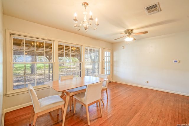 2810 KAISER DR, San Antonio, TX 78222