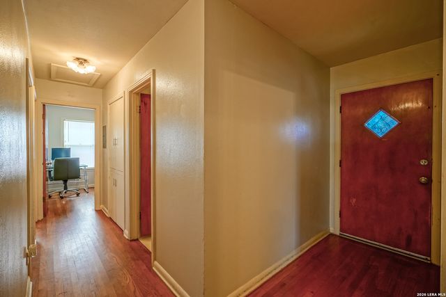 2810 KAISER DR, San Antonio, TX 78222