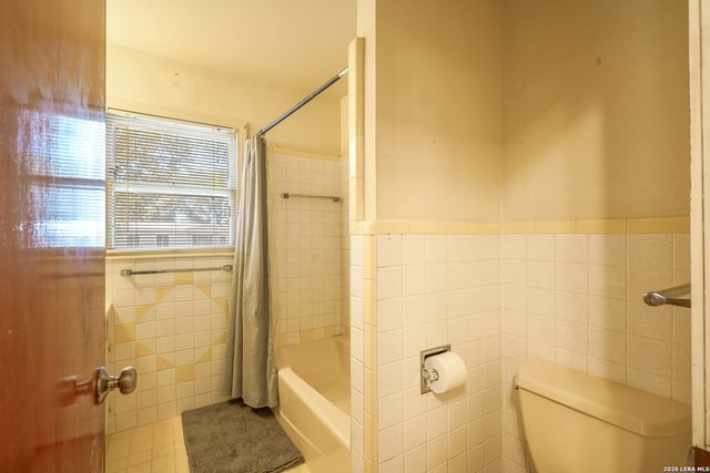 2810 KAISER DR, San Antonio, TX 78222