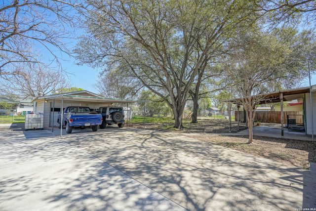 2810 KAISER DR, San Antonio, TX 78222