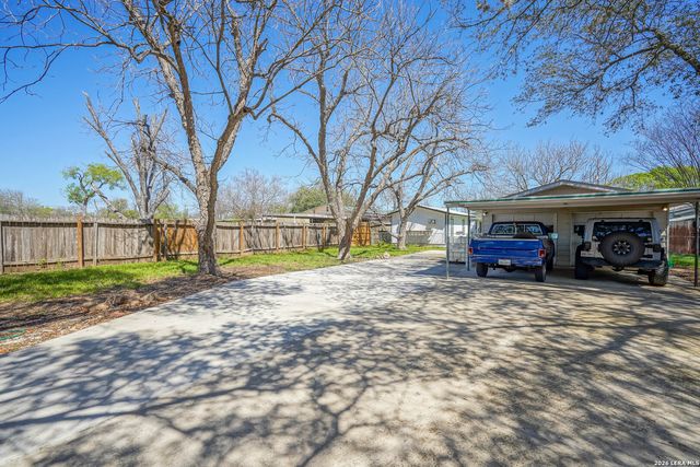 2810 KAISER DR, San Antonio, TX 78222