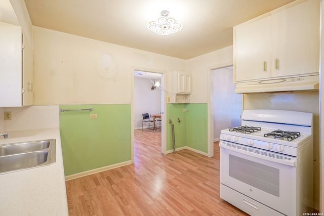 2810 KAISER DR, San Antonio, TX 78222
