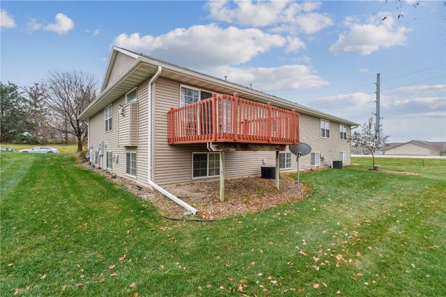 3660 Deer Valley Drive B, Marion, IA 52302
