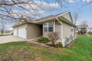 3660 Deer Valley Drive B, Marion, IA 52302