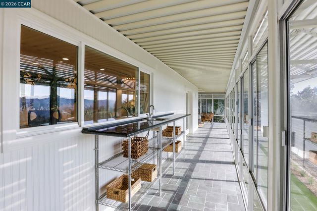 128 Diablo View Dr, Orinda, CA 94563