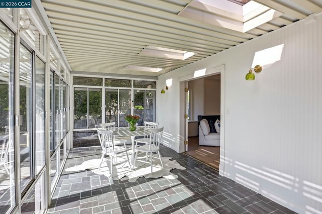 128 Diablo View Dr, Orinda, CA 94563