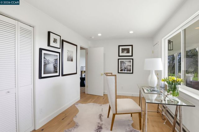 128 Diablo View Dr, Orinda, CA 94563