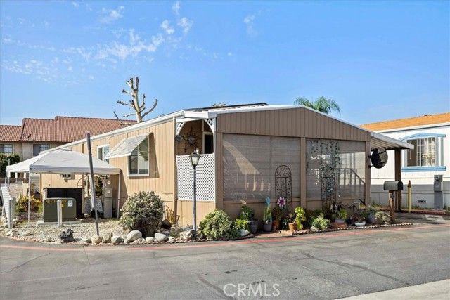 1081 W Arrow Highway 46, Azusa, CA 91702