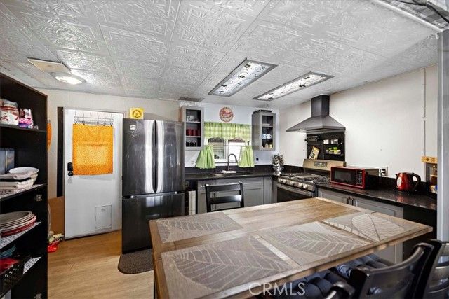 1081 W Arrow Highway 46, Azusa, CA 91702