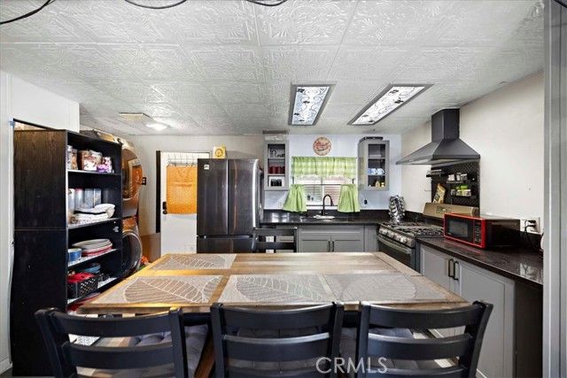 1081 W Arrow Highway 46, Azusa, CA 91702