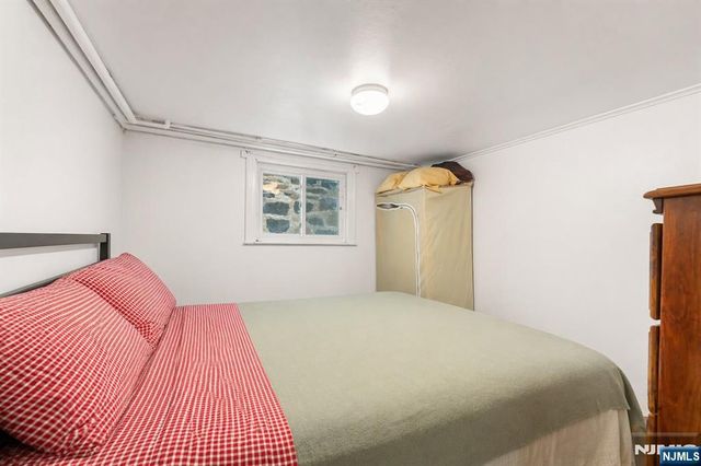 216 6th Street, Fairview, NJ 07022