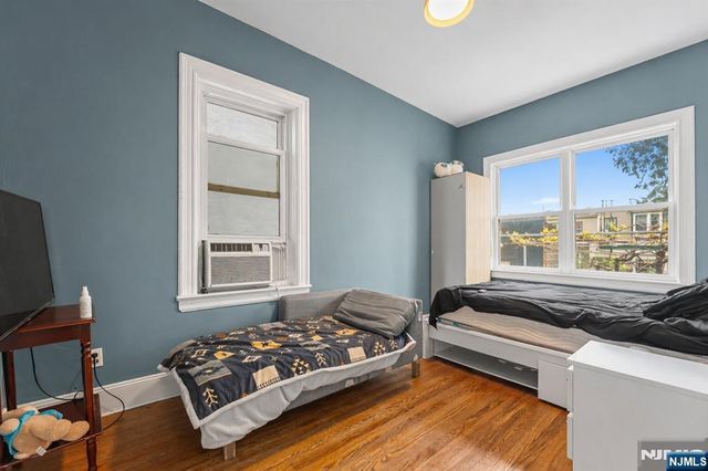 216 6th Street, Fairview, NJ 07022