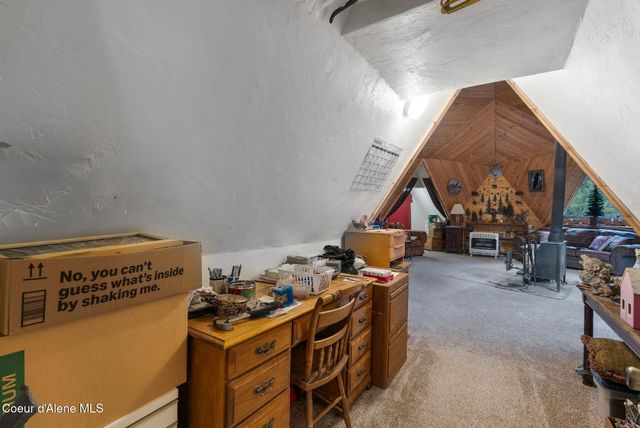 762 High Rd, Sandpoint, ID 83864