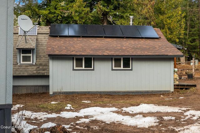 762 High Rd, Sandpoint, ID 83864