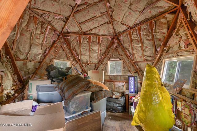 762 High Rd, Sandpoint, ID 83864