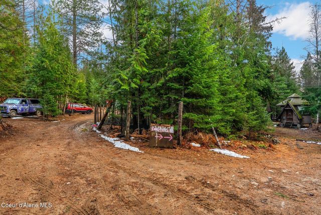 762 High Rd, Sandpoint, ID 83864