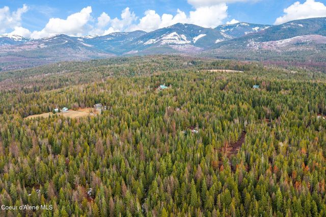 762 High Rd, Sandpoint, ID 83864