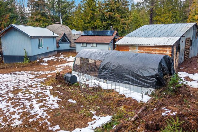 762 High Rd, Sandpoint, ID 83864