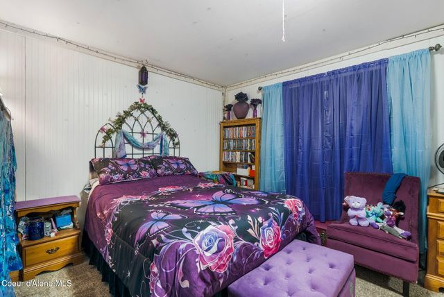 762 High Rd, Sandpoint, ID 83864