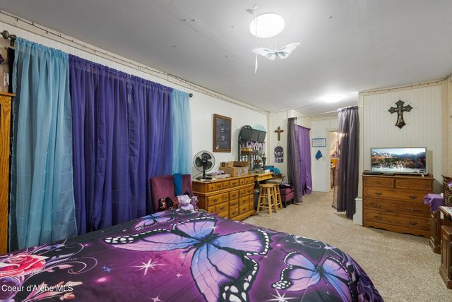 762 High Rd, Sandpoint, ID 83864