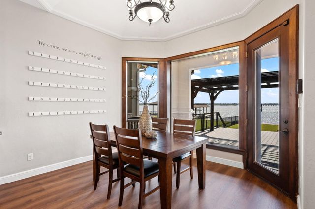 8830 Cross Country Drive, Houston, TX 77346