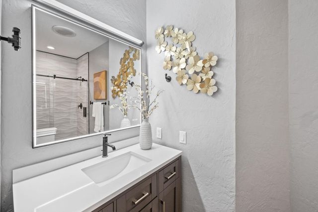 8830 Cross Country Drive, Houston, TX 77346