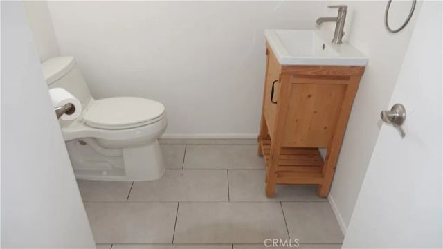3363 Hollydale, Los Angeles, CA 90039