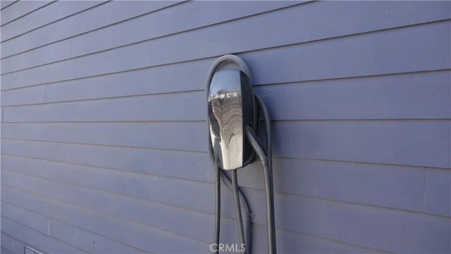 3363 Hollydale, Los Angeles, CA 90039