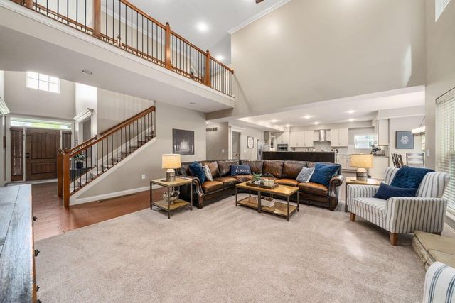 949 Elderberry Loop, Delaware, OH 43015