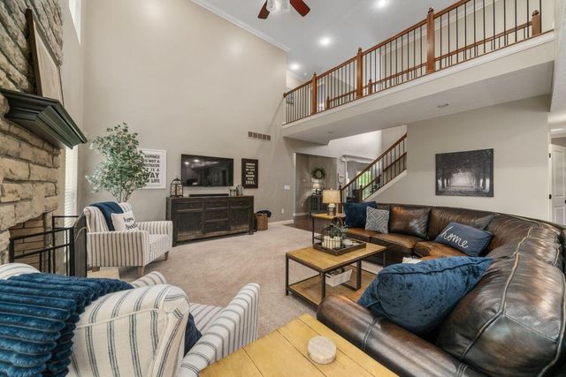 949 Elderberry Loop, Delaware, OH 43015