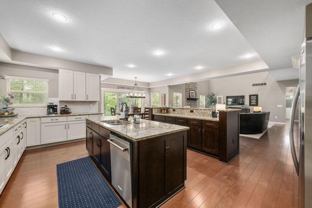 949 Elderberry Loop, Delaware, OH 43015
