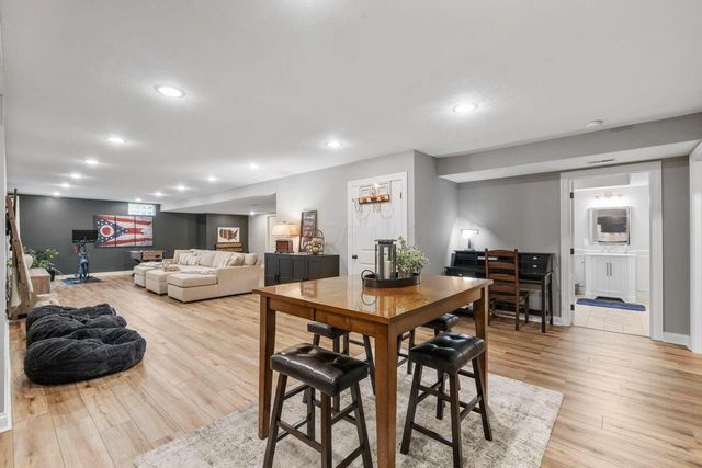 949 Elderberry Loop, Delaware, OH 43015