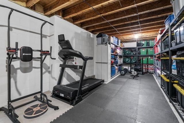 949 Elderberry Loop, Delaware, OH 43015