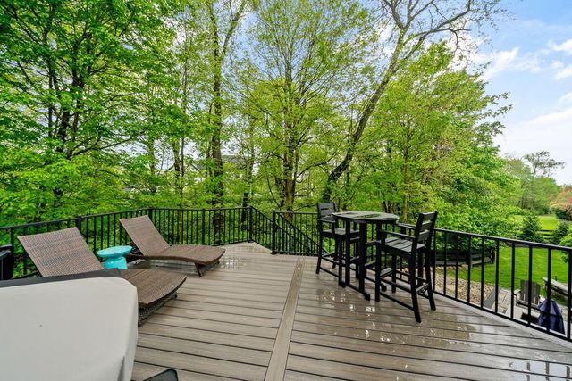 949 Elderberry Loop, Delaware, OH 43015