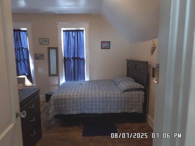 421 W Garfield Avenue, Elkhart, IN 46516