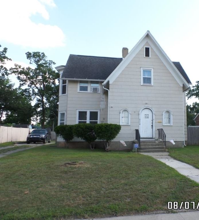 421 W Garfield Avenue, Elkhart, IN 46516