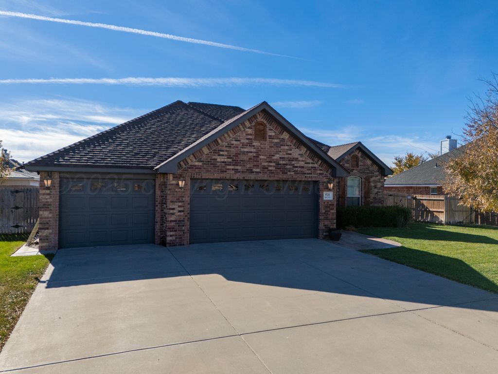 10 Quay Lane, Canyon, TX 79015