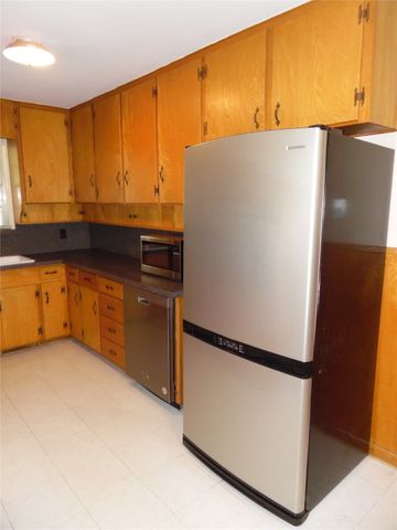 1206 Park Center Street, Benbrook, TX 76126