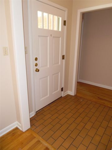 1206 Park Center Street, Benbrook, TX 76126