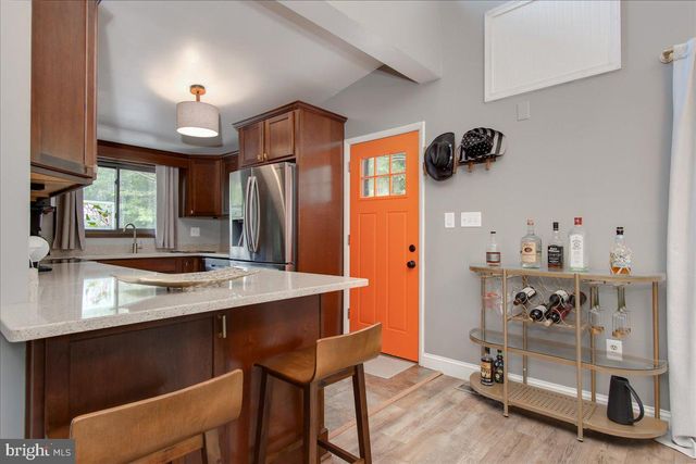 350 PATHFINDER LN, Hedgesville, WV 25427