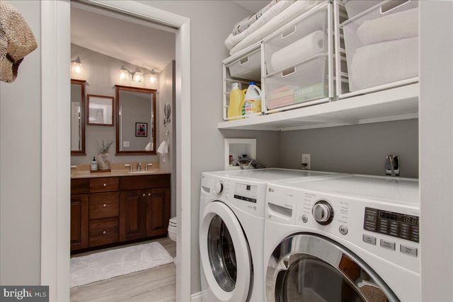 350 PATHFINDER LN, Hedgesville, WV 25427