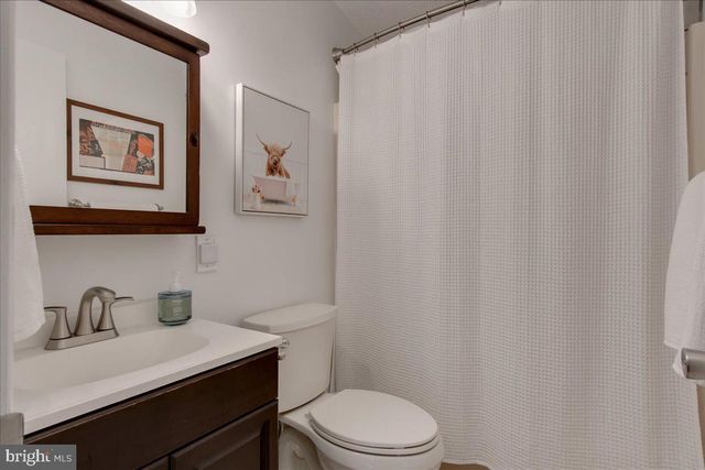 350 PATHFINDER LN, Hedgesville, WV 25427