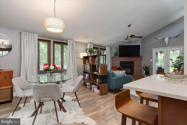 350 PATHFINDER LN, Hedgesville, WV 25427