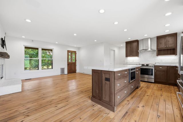 4988 Fords Mill Road, Versailles, KY 40383