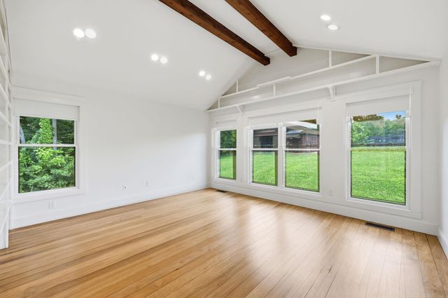 4988 Fords Mill Road, Versailles, KY 40383