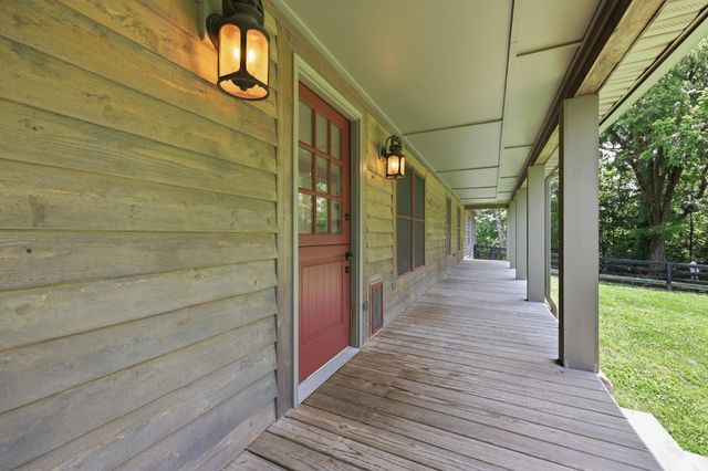4988 Fords Mill Road, Versailles, KY 40383