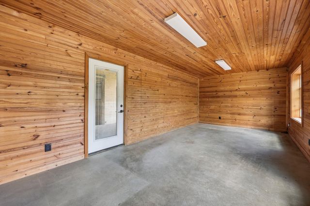 4988 Fords Mill Road, Versailles, KY 40383