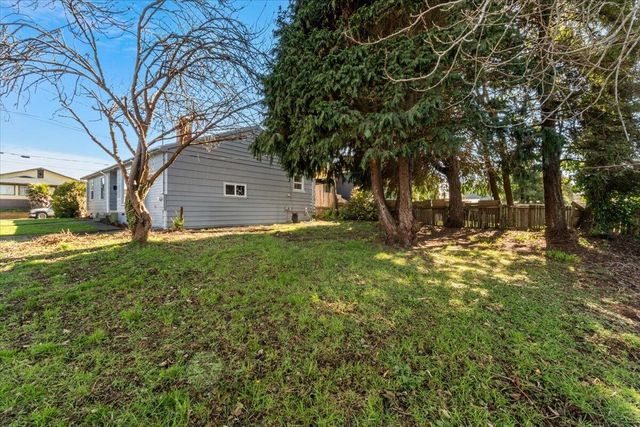 507 W Everding Street, Eureka, CA 95503